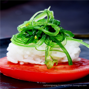 Salade japonaise traditionnelle et fraîche de wakame congelée assaisonnée